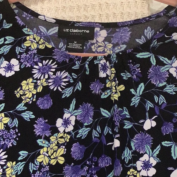 Liz Claiborne Black Floral Blouse Flare Sleeve with decorative tie Size M - Picture 8 of 9